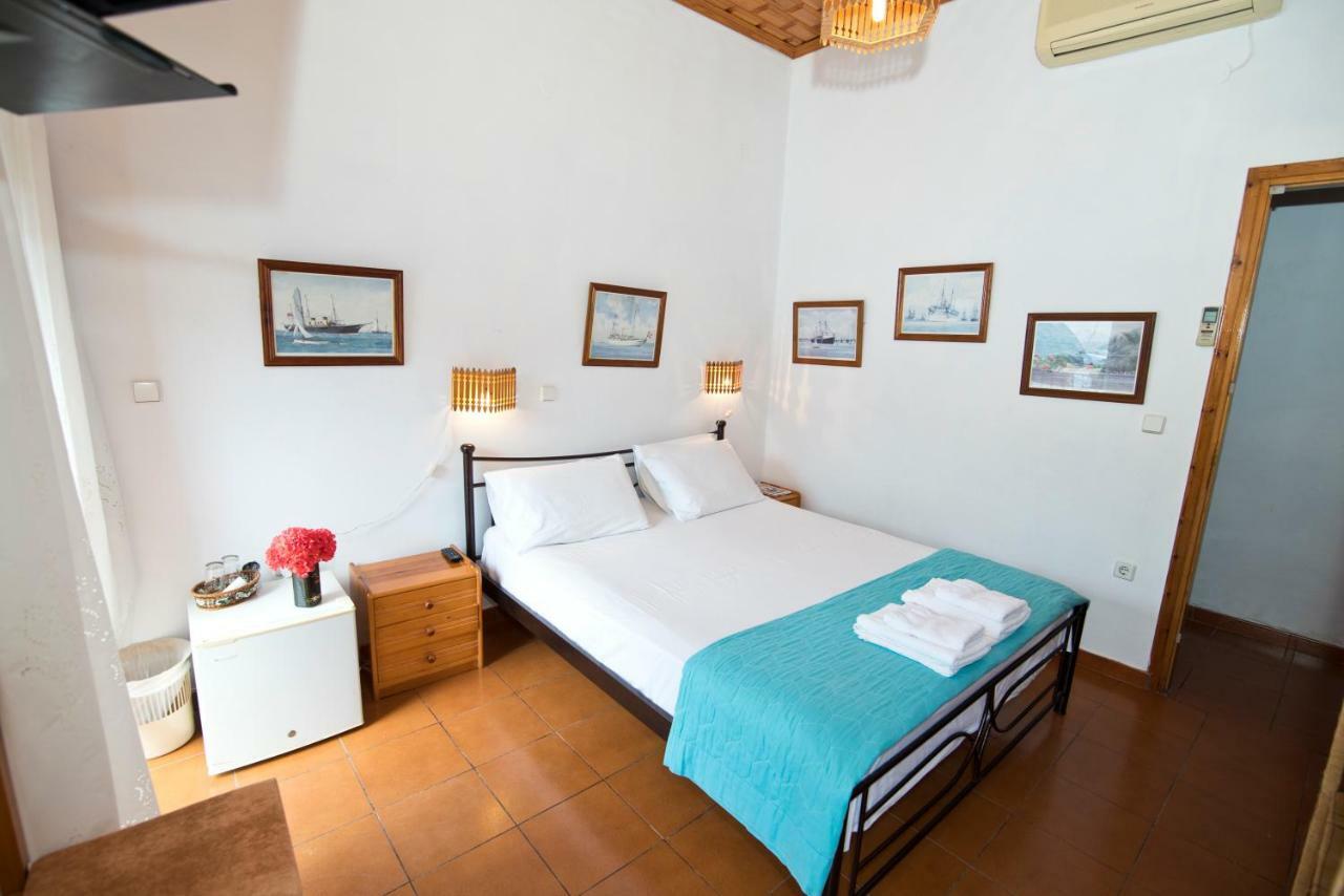 Hotel Mouragio Kyparíssion Zewnętrze zdjęcie